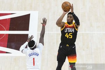 28 poin Donovan Mitchell bantu Utah Jazz atasi Milwaukee Bucks