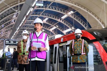 Presiden Jokowi: LRT Jabodebek beroperasi Juni 2022