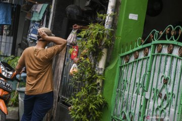 Satgas tiadakan dapur umum di lokasi "lockdown" mikro Kelapa Dua Wetan