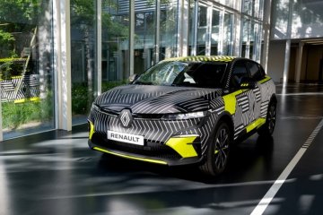 Renault Megane E-Tech Eletric masuk fase praproduksi