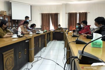 DPRD Kabupaten Malang audiensi dengan aktivis lingkungan soal sawit