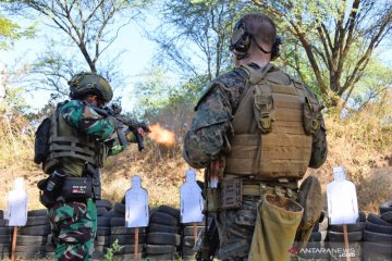 Latihan bersama Marinir Indonesia dan Amerika Serikat