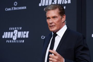 David Hasselhoff "Baywatch" ajak warga Jerman agar mau divaksin