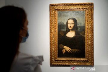 Lukisan tiruan Mona Lisa terjual Rp49 miliar di Paris