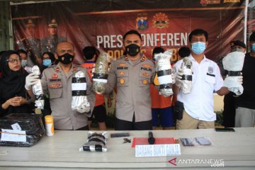 Polres Jember tangkap mahasiswa Malang yang edarkan 2,8 kg ganja