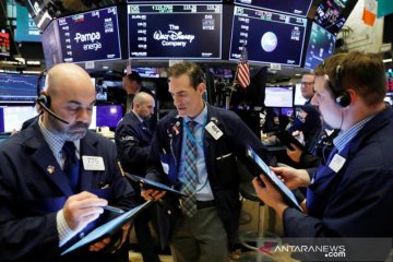 Wall Street naik setelah risalah Fed, indeks S&P 500 melonjak 104 poin