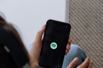 Drama seri soal Spotify diadapatasi Netflix