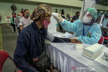 Vaksinasi COVID-19 abdi dalem Kraton Yogyakarta