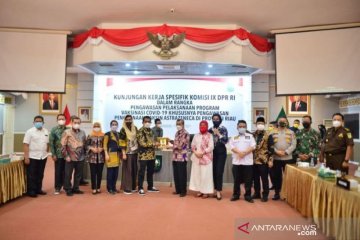 Gubernur Riau paparkan capaian vaksinasi ke Komisi IX DPR RI