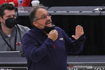 Pelicans berpisah dengan Stan Van Gundy