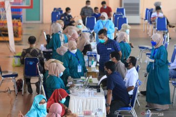 Penerima vaksin lengkap capai 11,963 juta penduduk Indonesia