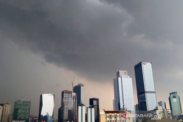 Seluruh wilayah Jakarta diprediksi hujan pada Kamis siang