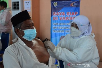 Target Vaksinasi Lansia