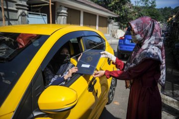 Pembagian Rapor Tanpa Turun