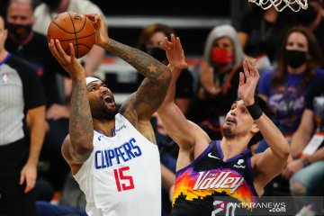 George pimpin Clippers atasi Suns dalam gim ketiga final Wilayah Barat