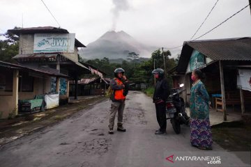 Sejumlah wilayah Sleman dilanda hujan abu guguran awan panas Merapi