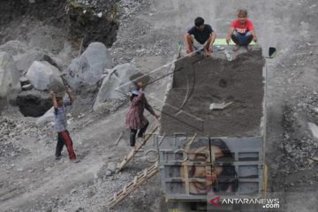 Penambangan Pasir Merapi