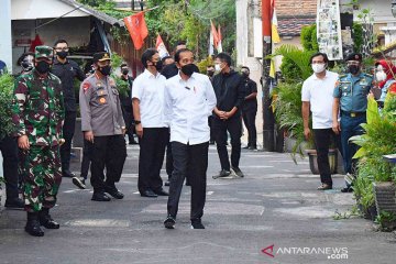 Presiden tinjau lokasi penerapan PPKM mikro di Jakarta Pusat