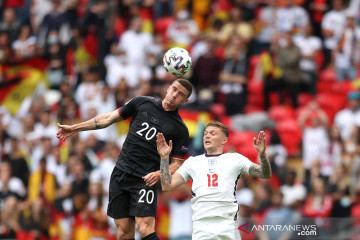 Robin Gosens alami cedera kaki ketika bela Jerman hadapi Liechtenstein