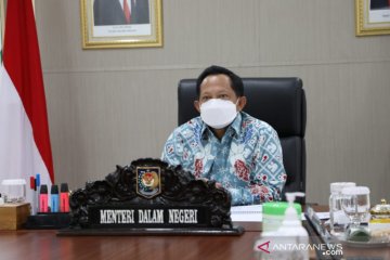 Mendagri minta daerah percepat realisasi insentif tenaga kesehatan