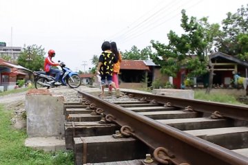 73% perlintasan sebidang tak dijaga, siapa tanggung jawab?