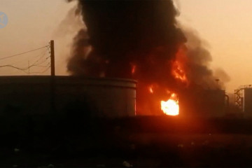 Kebakaran besar terjadi di kilang minyak Teheran