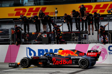 Red Bull siap repotkan Mercedes lagi di GP Austria