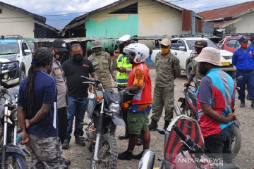 Babinsa-Babinkamtibmas berkolaborasi sadarkan anggota OPM