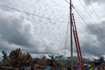 PLN lakukan penormalan listrik di Elelim Papua