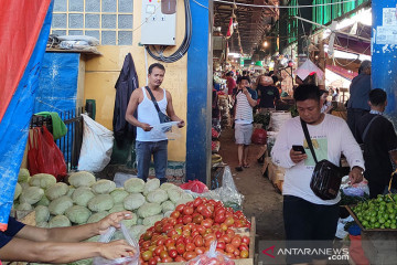 PPKM Darurat, prokes ketat di Pasar Kramat Jati seperti awal pandemi