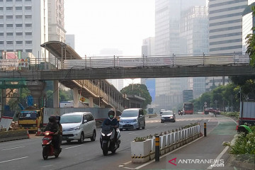 Lalu lintas Jalan Sudirman Jakarta normal hari ketiga PPKM Darurat