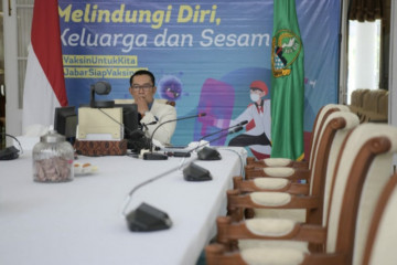 Ridwan Kamil: Pelaku usaha dukung vaksinasi massal COVID-19