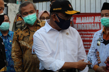 Menko PMK minta Gubernur Lampung konsisten lakukan pengawasan COVID-19