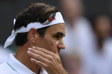 Mimpi titel Wimbledon kesembilan Federer sirna di tangan Hurkacz