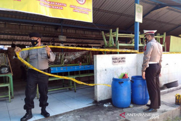 Polisi segel dua perusahaan pelanggar PPKM darurat di Semarang