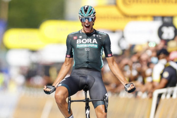 Politt juarai etape ke-12 Tour de France, Pogacar tetap jersey kuning