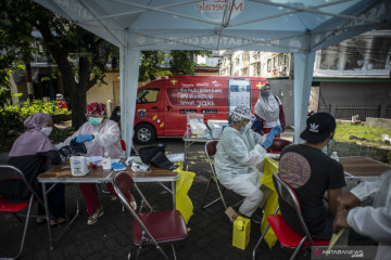 Layanan mobil vaksin COVID-19 keliling di DKI Jakarta