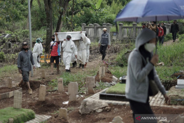 Polisi siagakan personel di TPU Cikadut Bandung cegah pungli