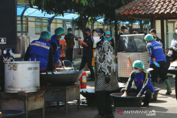 Tujuh dapur umum Kemensos siap dukung kebijakan PPKM Darurat