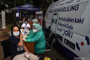 Mobil vaksinasi keliling di Jakarta