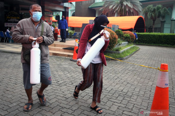 Pemkot Tangerang perpanjang layanan pengisian tabung oksigen gratis