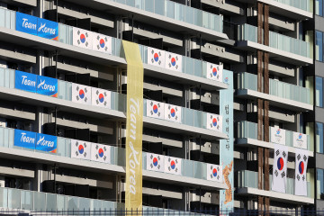 Tim Korea Selatan turunkan spanduk di kampung atlet Olimpiade