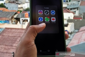 Operator telepon China blokir panggilan nomor asing