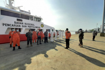 SAR Pontianak lanjutkan pencarian puluhan nelayan yang tenggelam