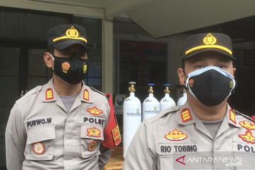 Polisi sediakan tabung oksigen untuk warga isoman di Kelapa Gading