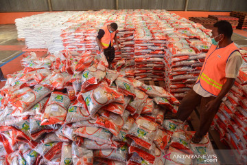 Penyaluran Beras PPKM di Aceh