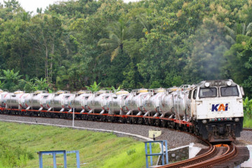 KAI gandeng PGN angkut LNG dengan kereta api