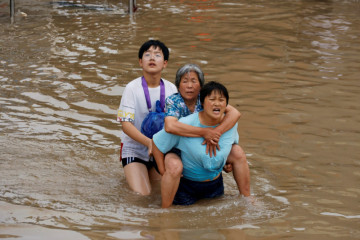 Korban tewas banjir Henan terus bertambah jadi 69 orang, lima hilang