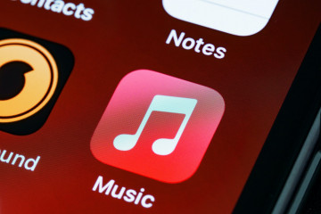 "lossless quality" dan "spatial audio" Apple Music hadir di Android