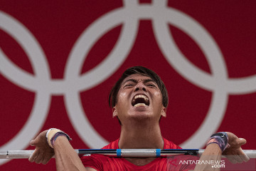 Lifter Deni finis kesembilan, Chen Lijun rebut emas kelas 67kg